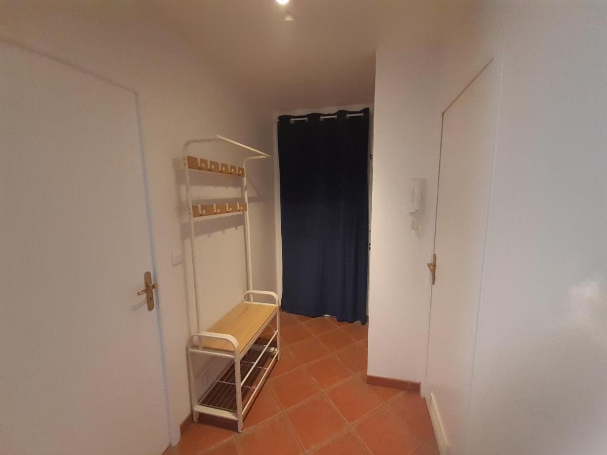 La Belle Ortine Apartment Esbly Exterior photo