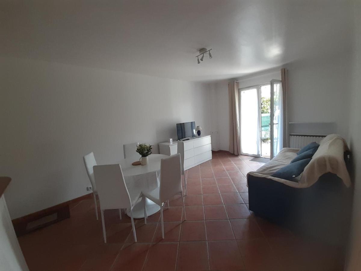 La Belle Ortine Apartment Esbly Exterior photo