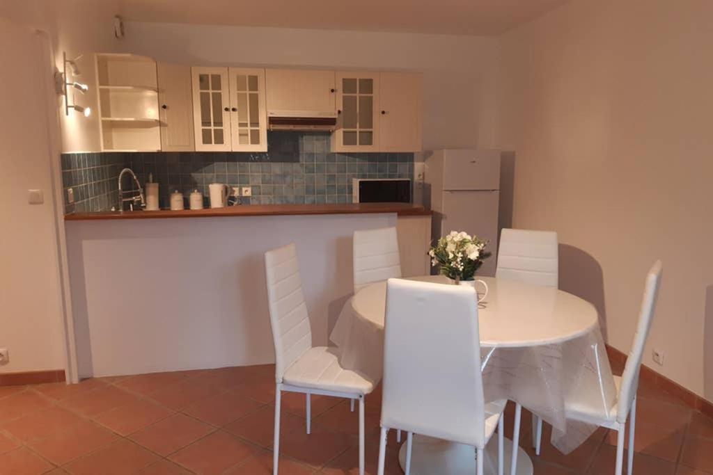 La Belle Ortine Apartment Esbly Exterior photo